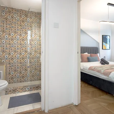 Downtown Location Apartment - Amazing Terrace Bucharest Exterior photo
