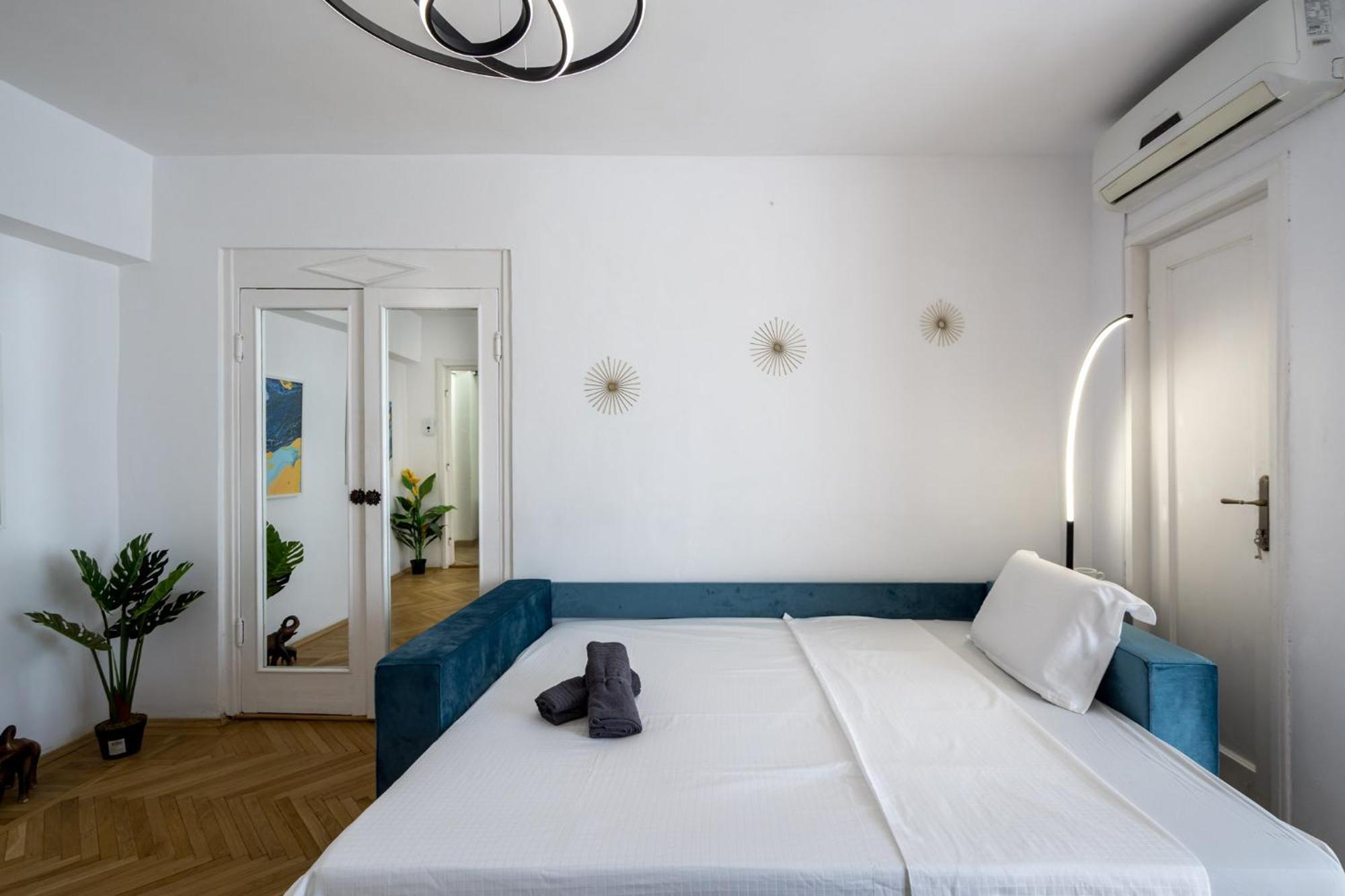 Downtown Location - Amazing Terrace Apartment